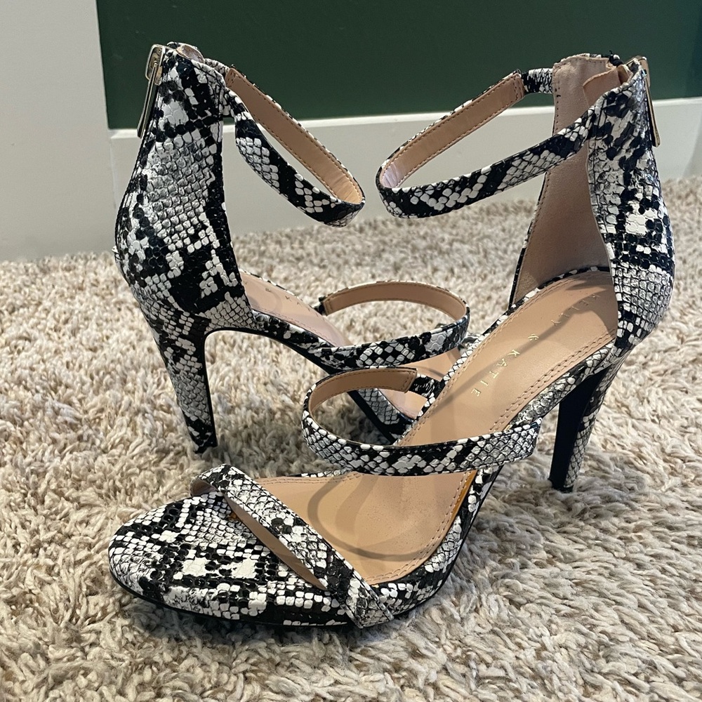 Kelly & Katie - Black and White Snake Print Heels